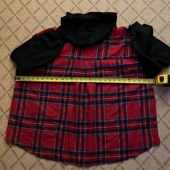Plaid button down Shacket w black sweatshirt sleeves and hood NWOT L - Picture 7 of 11